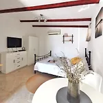 Apartament With Character Pula